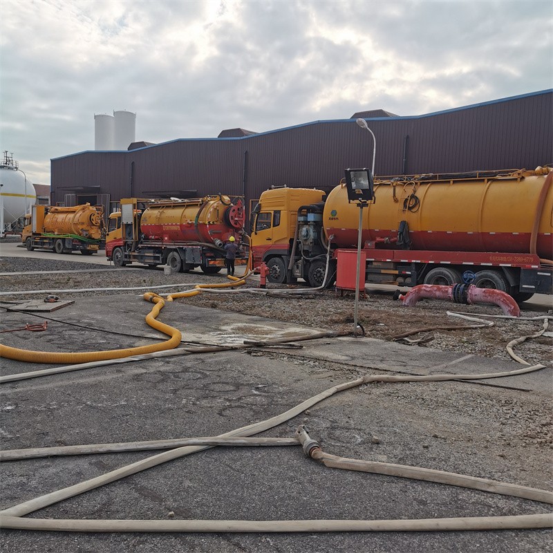 石城污水池清理