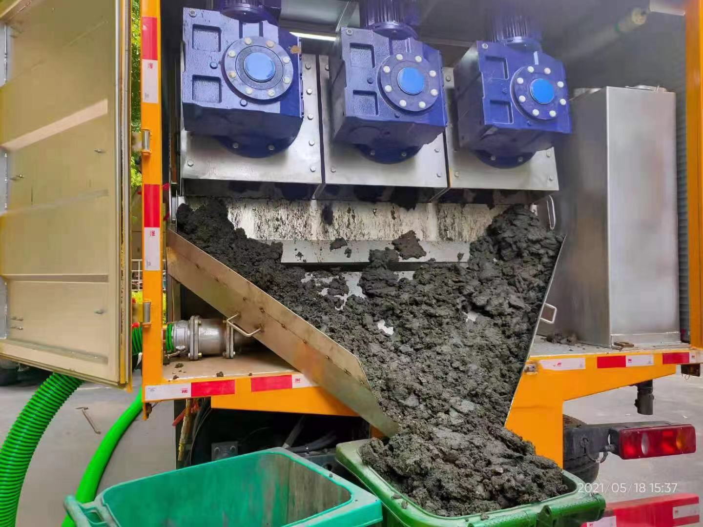 石城化粪池清掏城市维护站-泥浆净化干湿分离处理