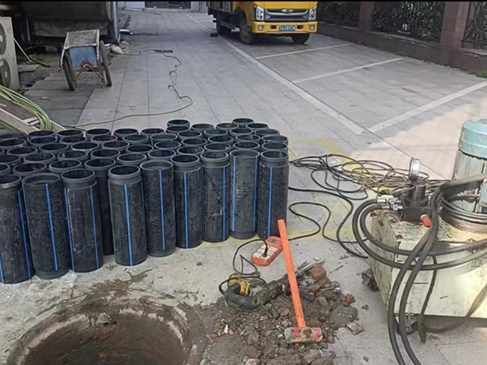 石城PE置换管厂家 DN315置换管 非开挖管短管置换